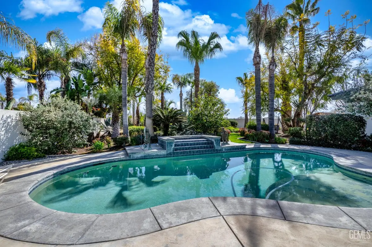 11315 QUEENSBURY DRIVE, Bakersfield, CA 93312 - #1