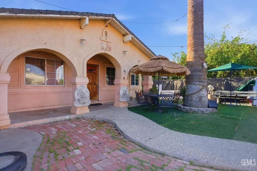 381 B STREET, Arvin, CA 93203 - #2