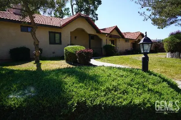 28881 SHANNON COURT #8, Tehachapi, CA 93561