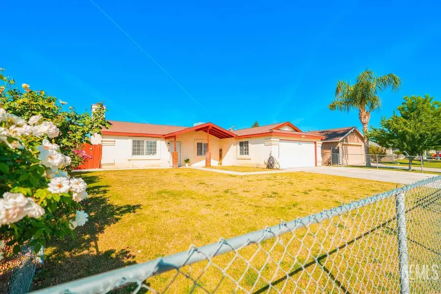 114 SOWERBY VILLAGE LANE, Bakersfield, CA 93307 - #2