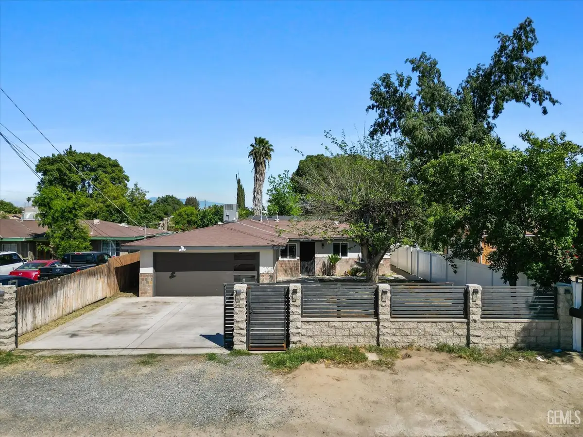1000 DELFINO LANE, Bakersfield, CA 93304 - #1