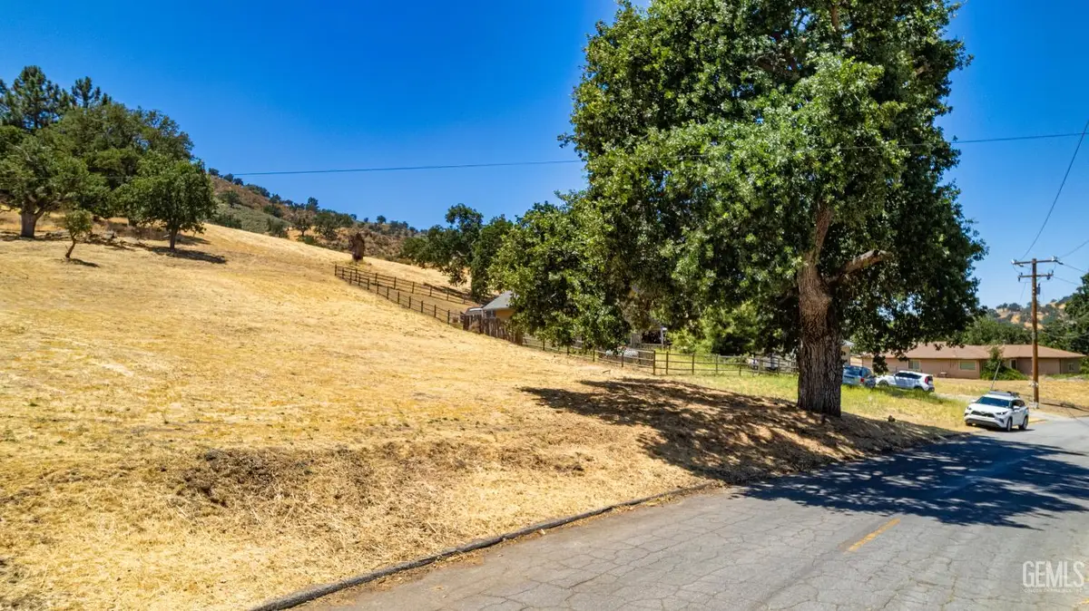 28420 DELAWARE, Tehachapi, CA 93561 - #1