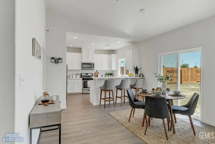 913 HARVEST AVENUE, McFarland, CA 93250 - #2