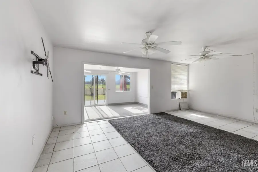 900 RIVER OAKS DRIVE, Bakersfield, CA 93309 - #3