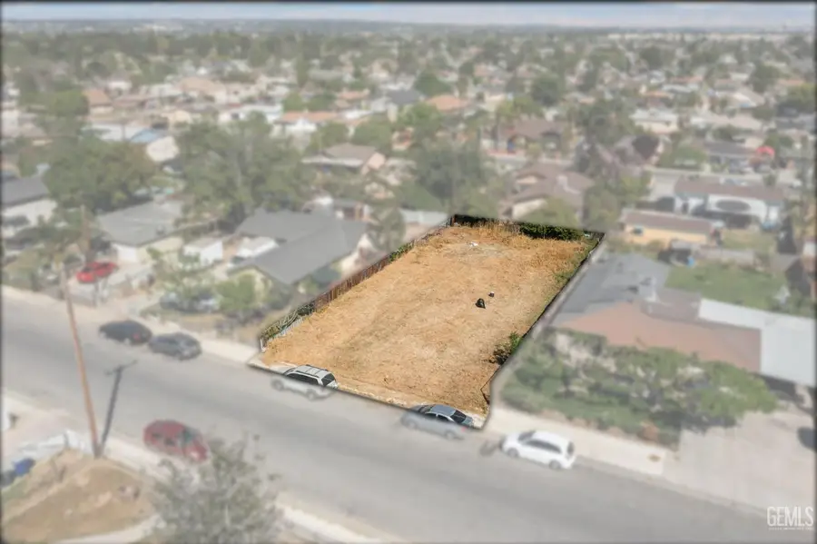 205 BLISS STREET, Bakersfield, CA 93307 - #2