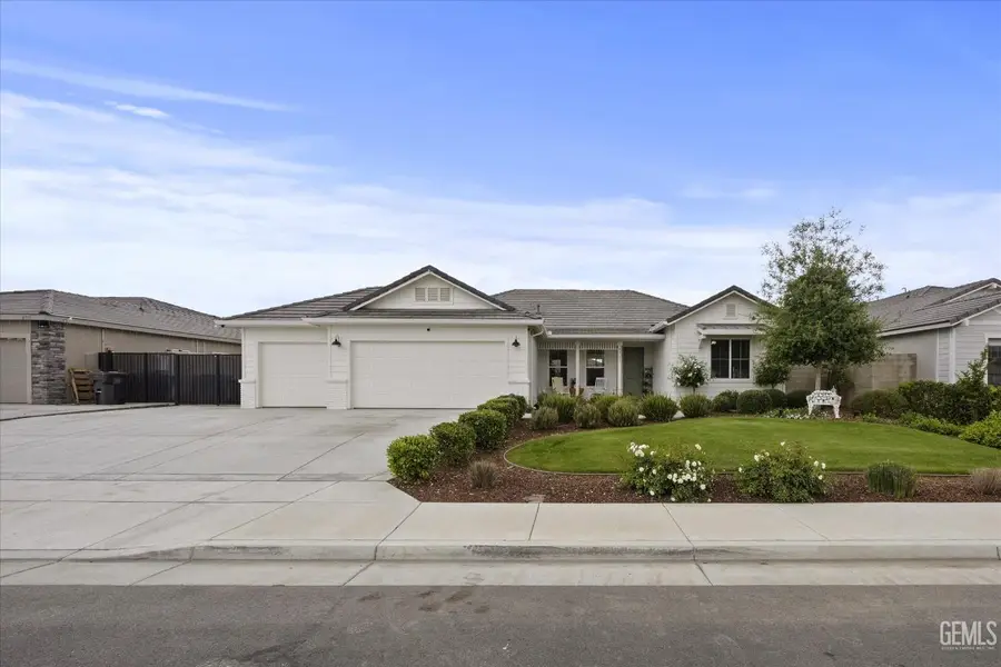 8719 DROMANA COURT, Bakersfield, CA 93314 - #2