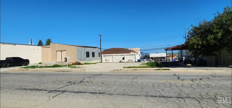 610 MAIN STREET, Taft, CA 93268 - #2