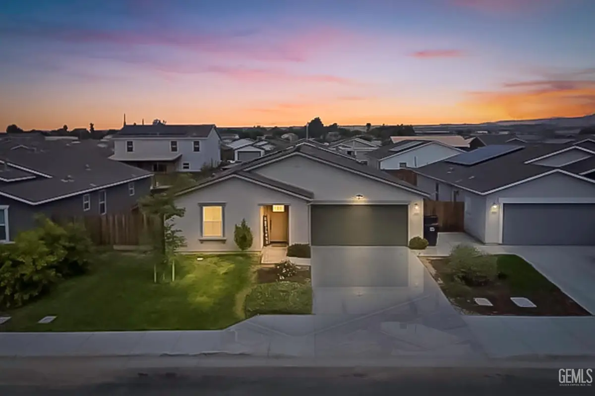 8716 AKERO AVENUE, Bakersfield, CA 93307 - #1