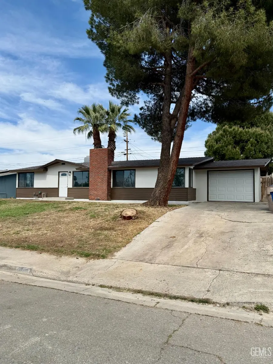 2800 BLADE AVENUE, Bakersfield, CA 93306 - #2
