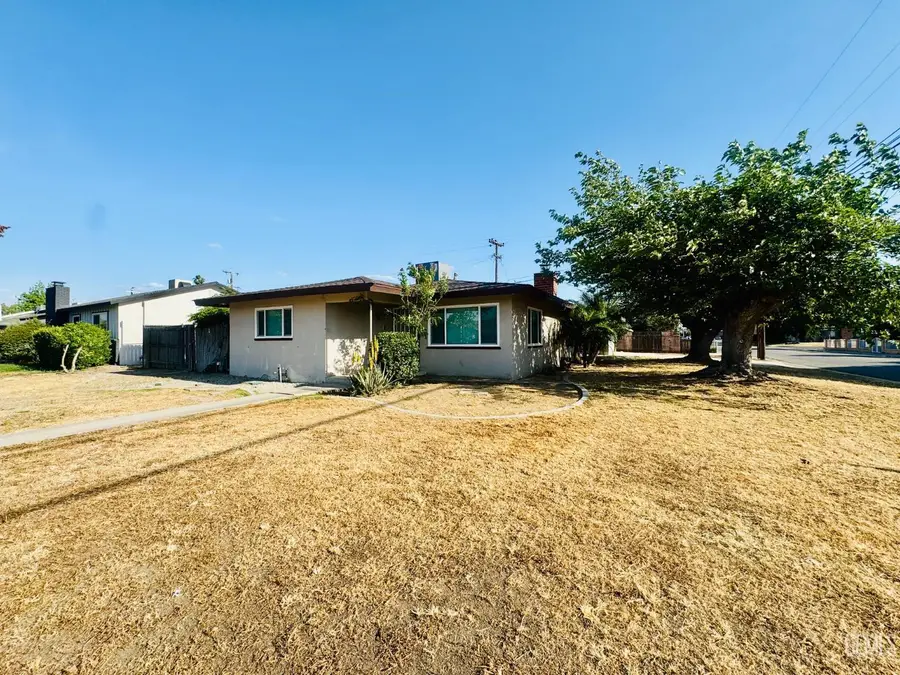 3613 GRANADA AVENUE, Bakersfield, CA 93309 - #3