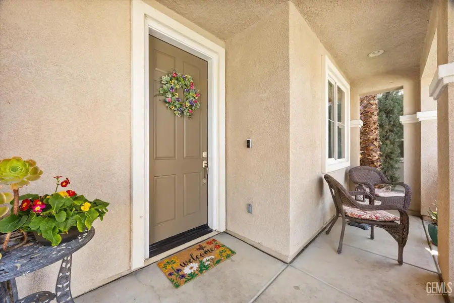 6119 PILAR WAY, Bakersfield, CA 93306 - #2