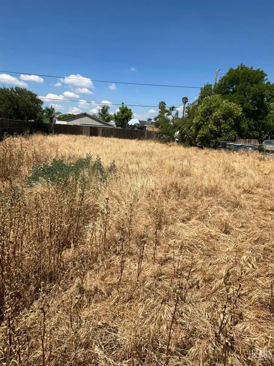 0 HAYSLETTE AVENUE, Bakersfield, CA 93307 - #2