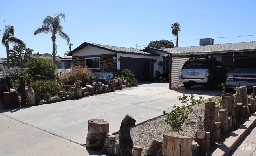 3815 HOFFMAN AVENUE, Bakersfield, CA 93309 - #2