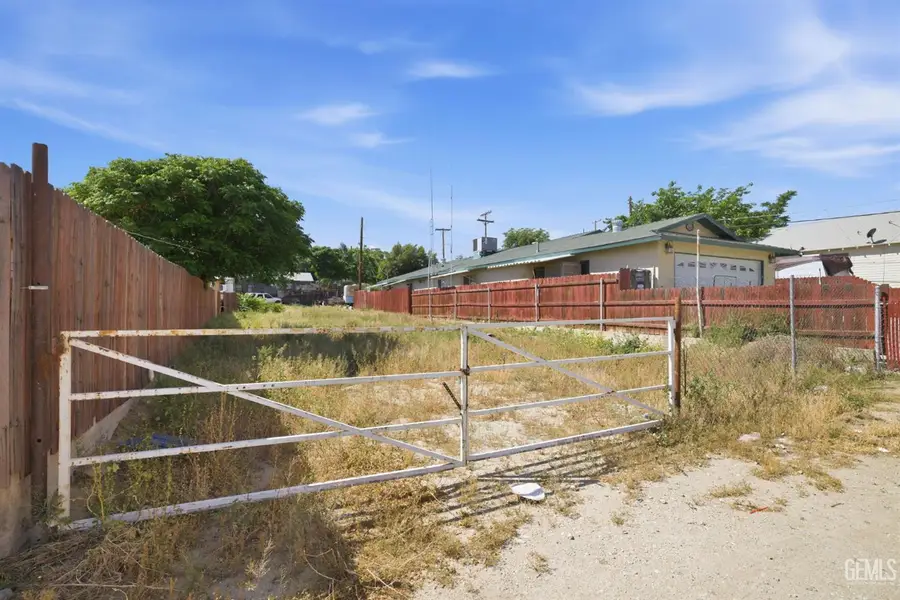 149 CRYSTAL STREET, Taft, CA 93268 - #2