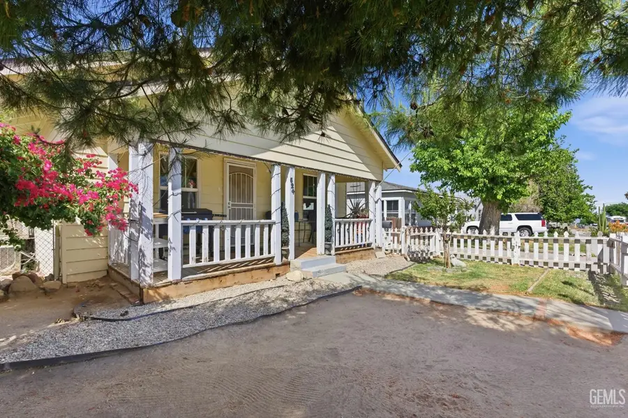 524 B STREET, Taft, CA 93268 - #2