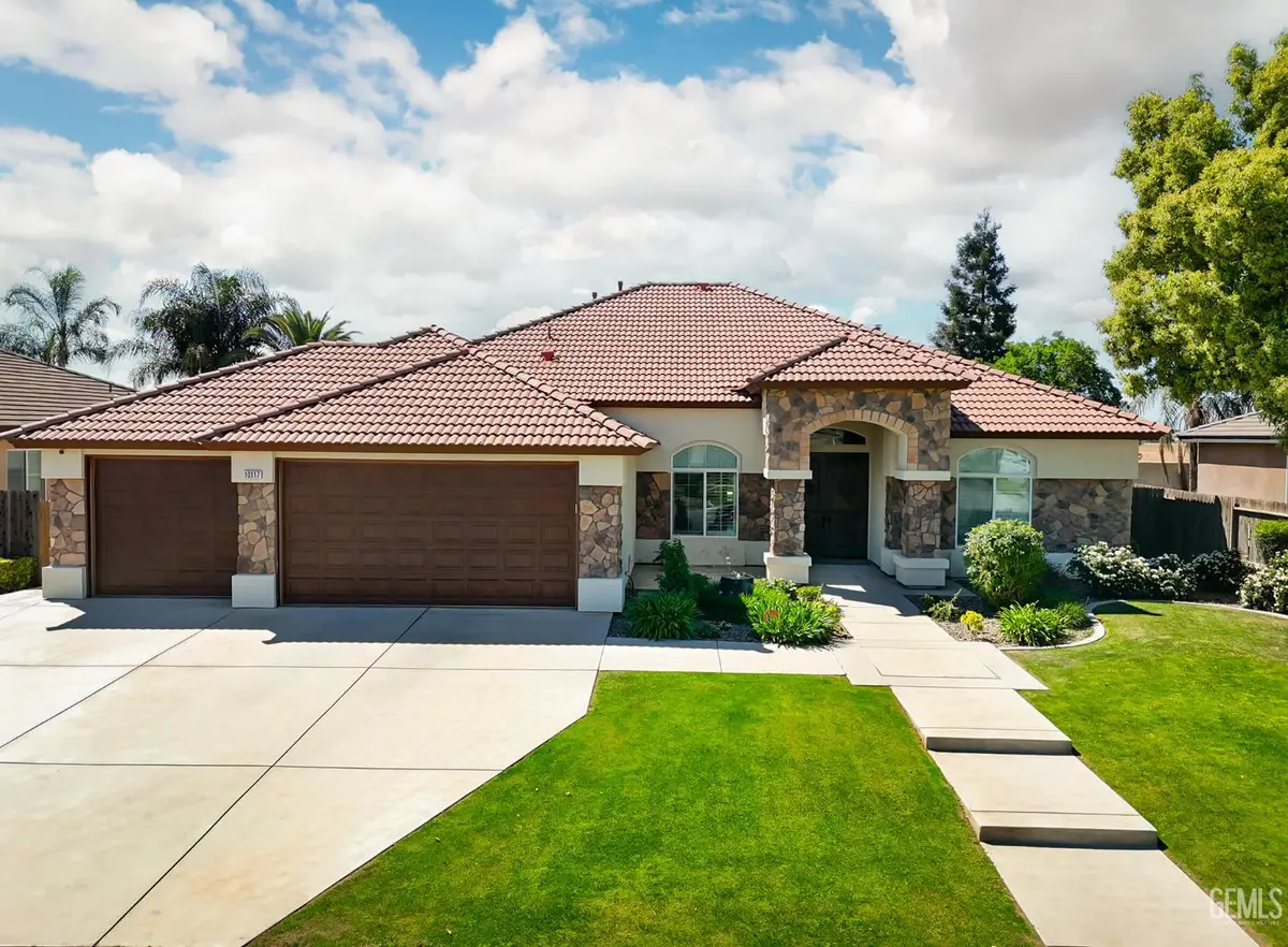 10117 SILVERTHORNE DRIVE, Bakersfield, CA 93314 - #1