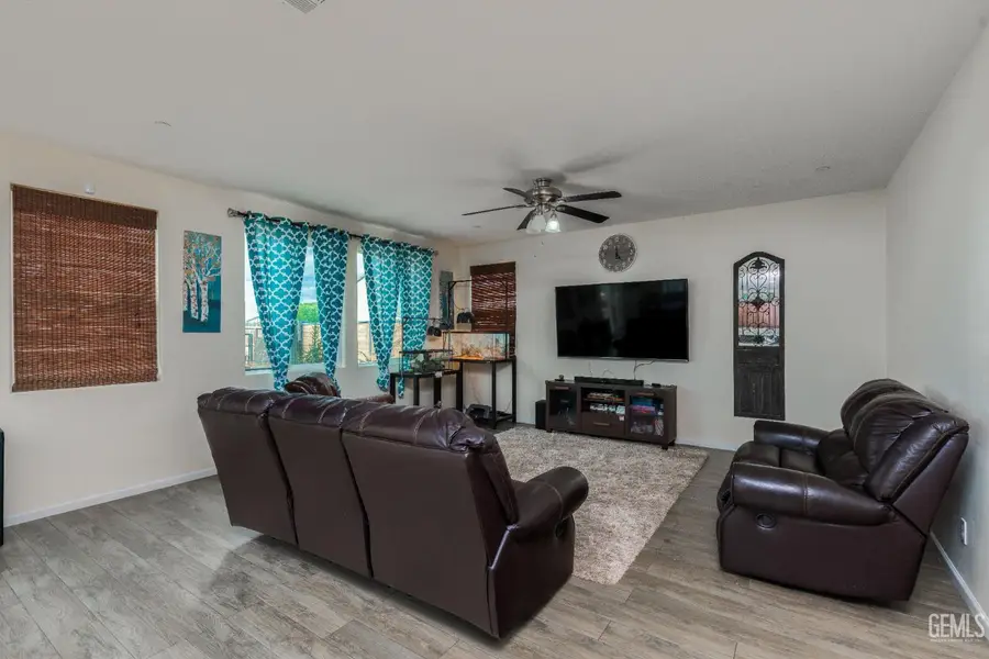 5128 EDERIA WAY, Bakersfield, CA 93313 - #3