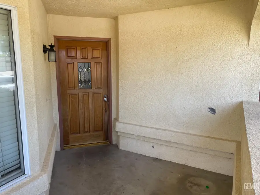 10017 TREETOP AVENUE, Bakersfield, CA 93312 - #3