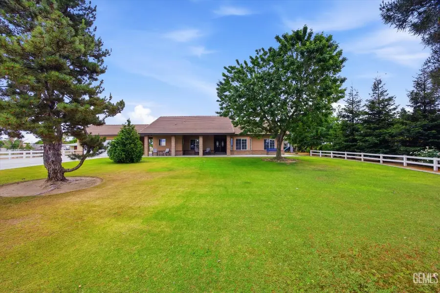 1328 VALOV LANE, Bakersfield, CA 93314 - #2