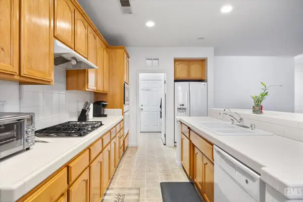 5303 TANGERINE DREAM LANE, Bakersfield, CA 93311