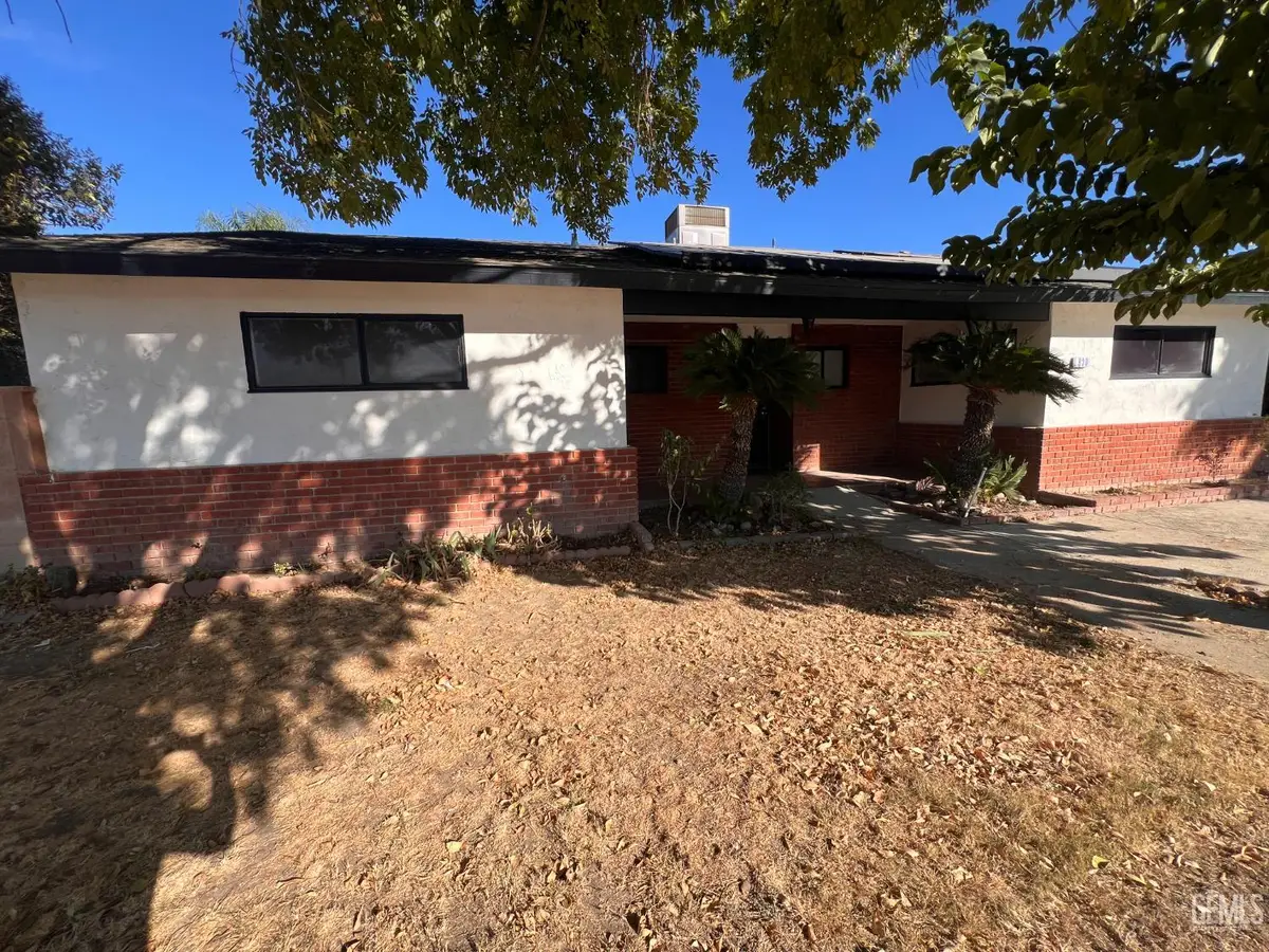 830 DAVIS AVENUE, McFarland, CA 93250 - #1