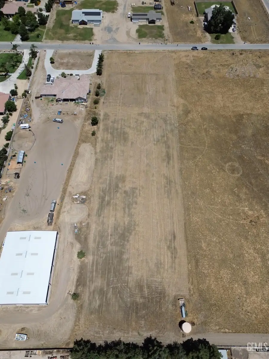 6621 RYAN PARK COURT, Bakersfield, CA 93313 - #2