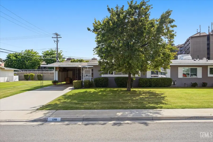 1300 YORBA LINDA STREET, Bakersfield, CA 93309 - #2