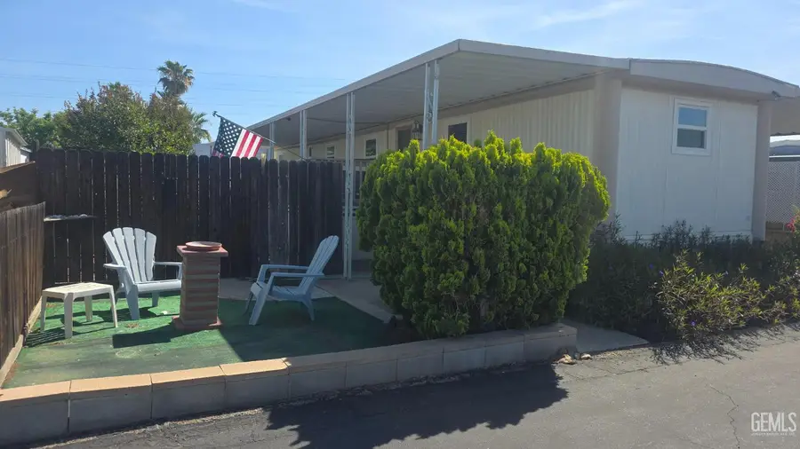 16 TEE LANE, Bakersfield, CA 93308 - #2