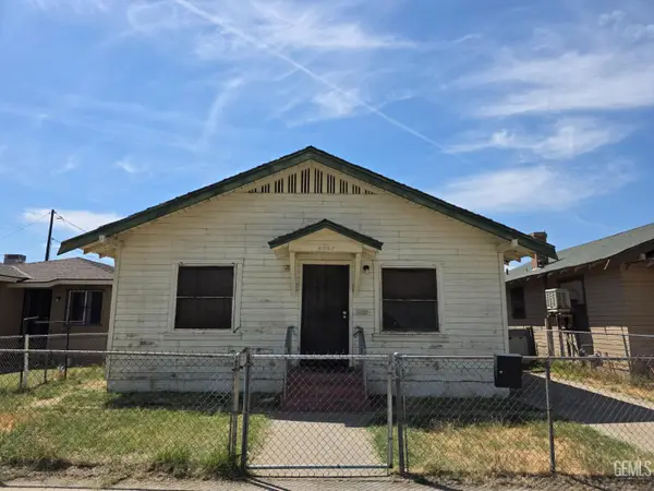 2225 O STREET, Bakersfield, CA 93301