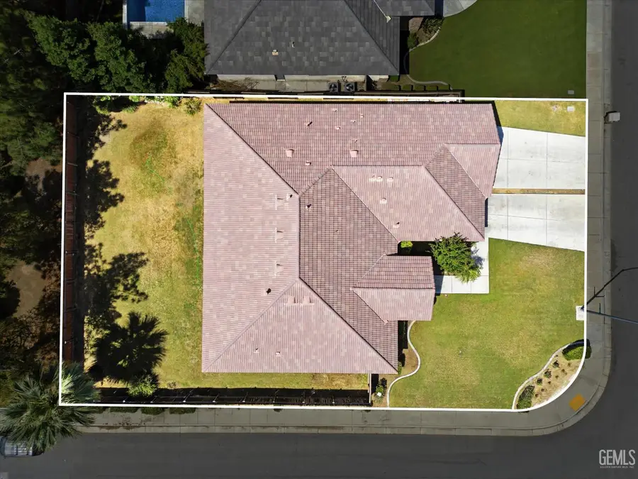 11001 EFADA DRIVE, Bakersfield, CA 93312 - #3