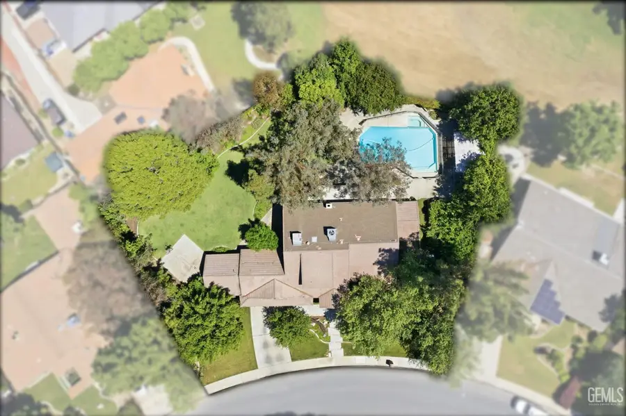 1220 CLUB VIEW DRIVE, Bakersfield, CA 93309 - #2