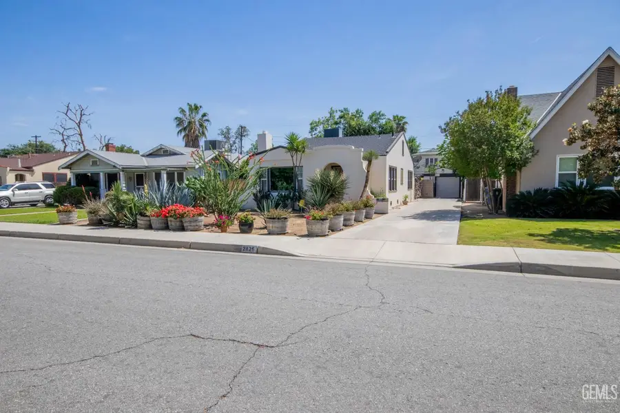 2825 SAN EMIDIO STREET, Bakersfield, CA 93304 - #3