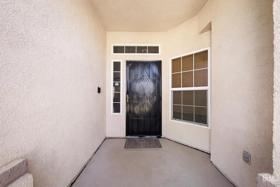 11319 MERCATELLO AVENUE, Bakersfield, CA 93312 - #3