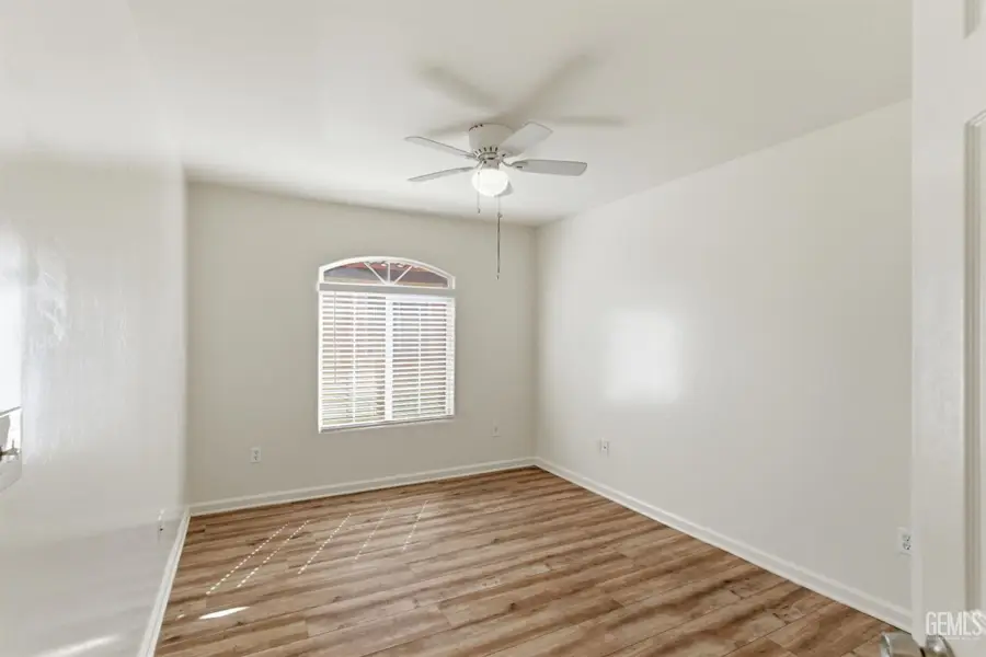 722 K STREET, Bakersfield, CA 93304 - #3