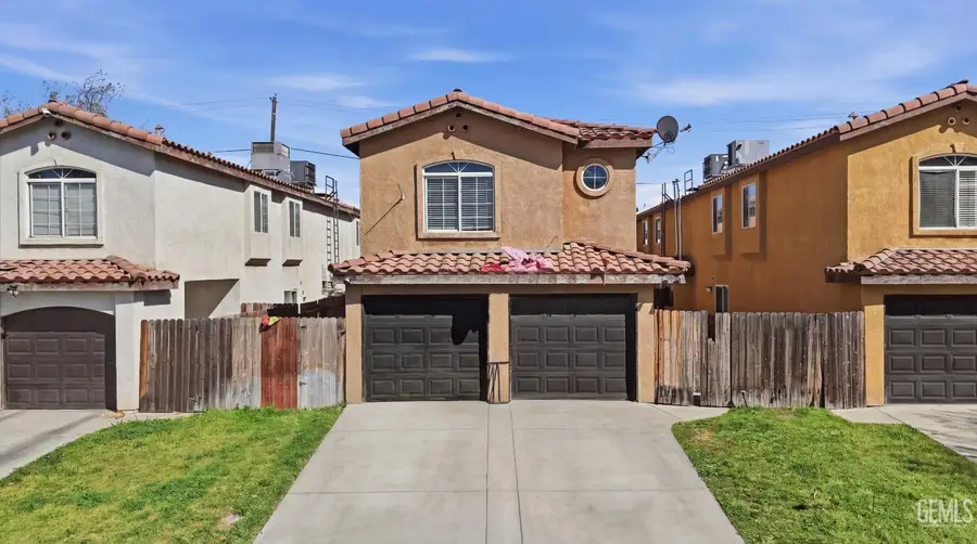 726 K STREET, Bakersfield, CA 93304 - #2