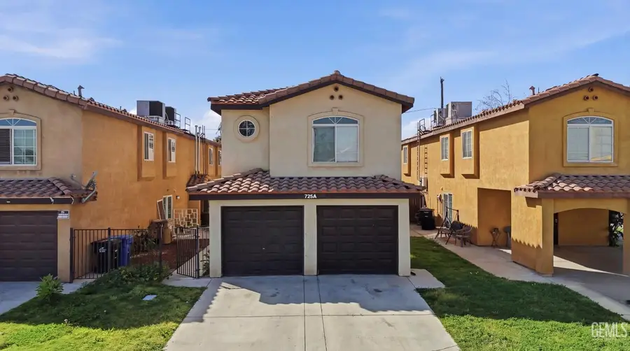 725 L STREET, Bakersfield, CA 93304 - #2