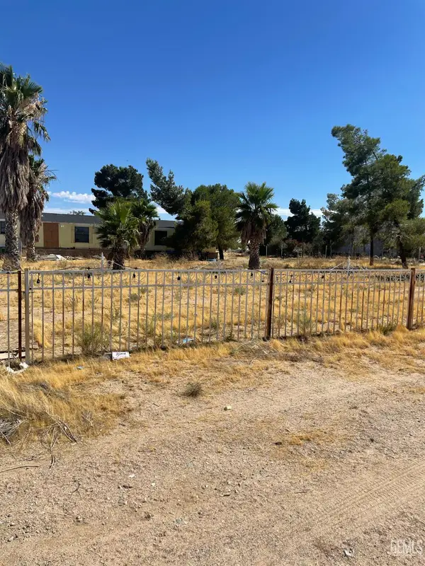 694 JANICE STREET, Mojave, CA 93501