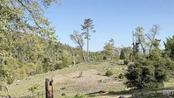 26880 MEDICINE BOW COURT, Tehachapi, CA 93561