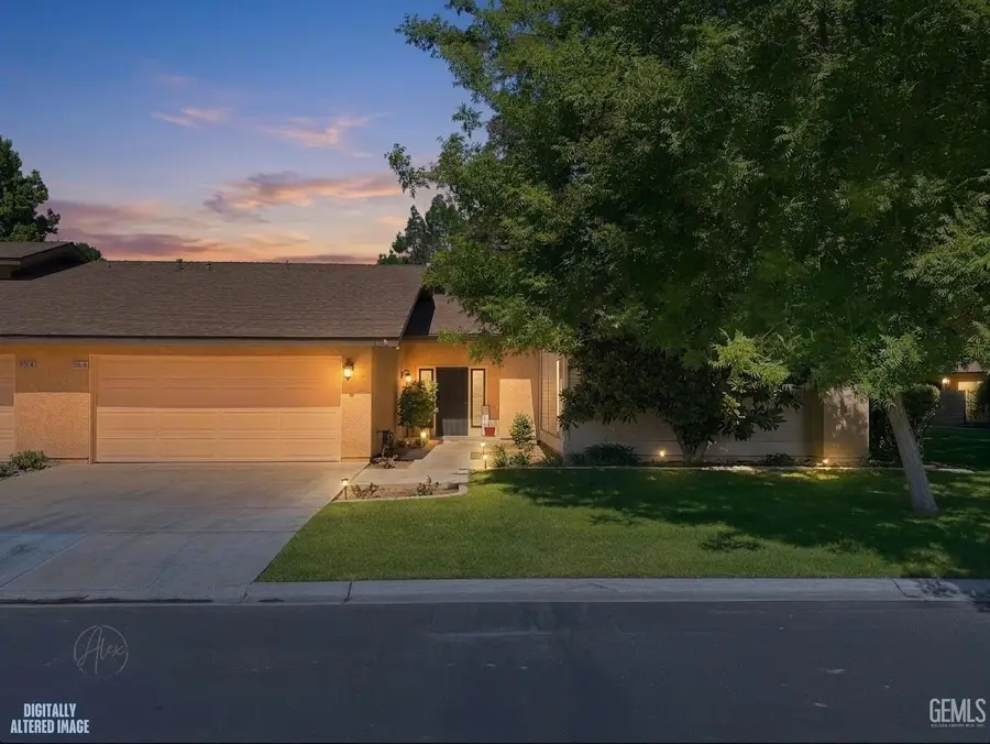 2200 EL PORTAL DR #36, Bakersfield, CA 93309 - #2