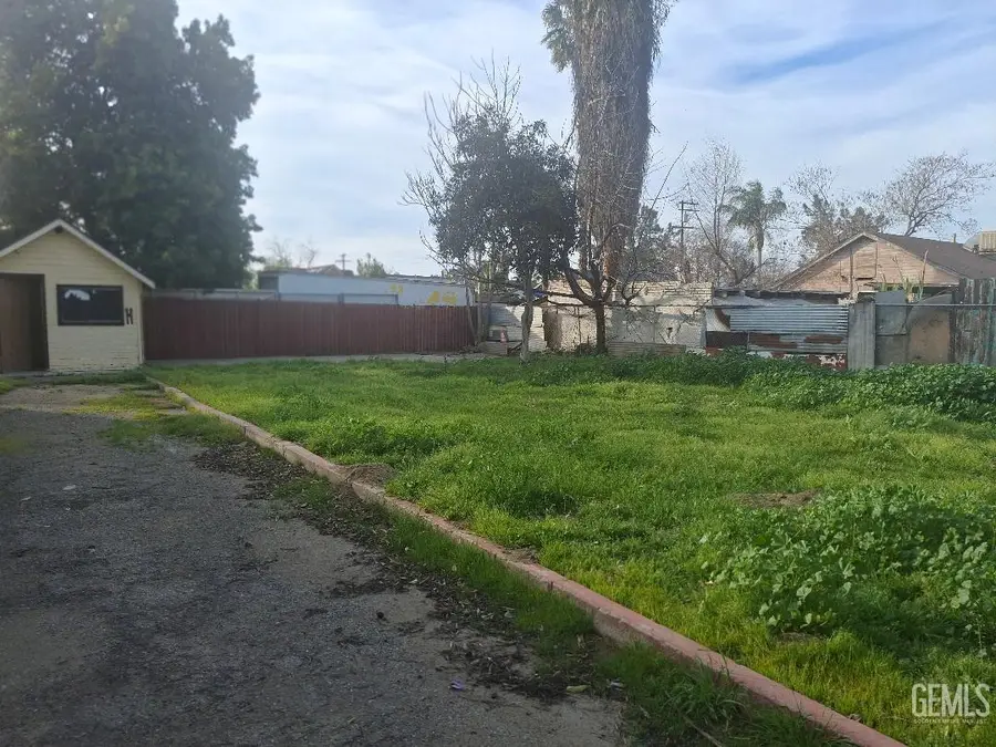 814 BUNTING DRIVE, Bakersfield, CA 93307 - #3