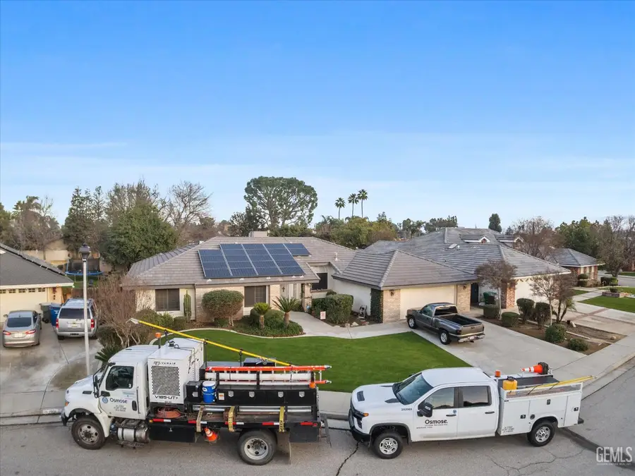 7304 JOLYNN STREET, Bakersfield, CA 93308 - #3