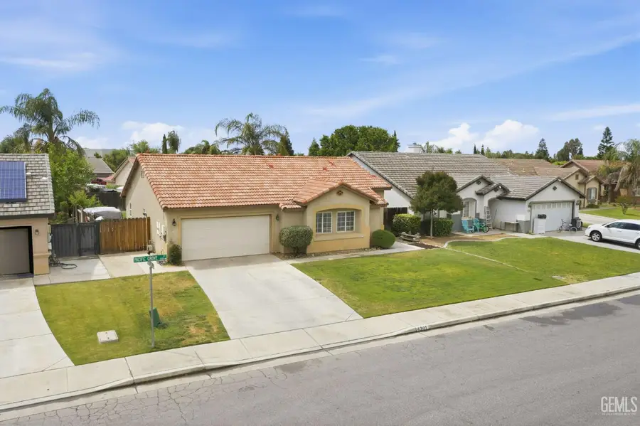 4301 PACIFIC GROVE COURT, Bakersfield, CA 93312 - #3