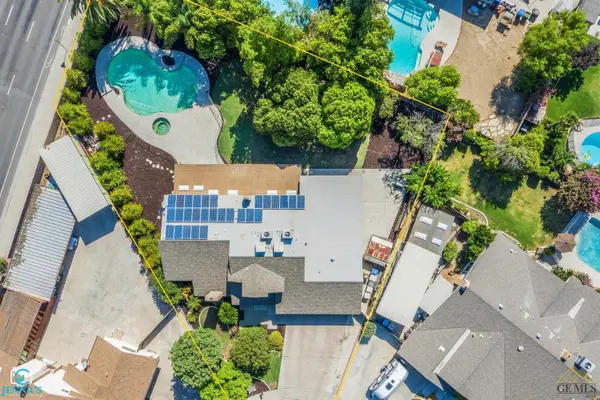 7800 NAIRN COURT, Bakersfield, CA 93309