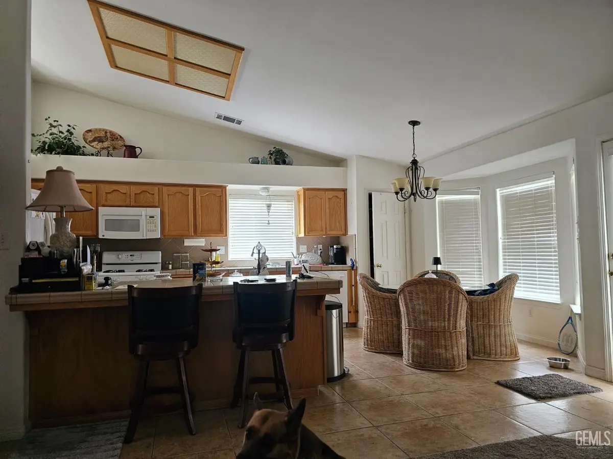 4102 SIERRA REDWOOD DRIVE, Bakersfield, CA 93313 - #1