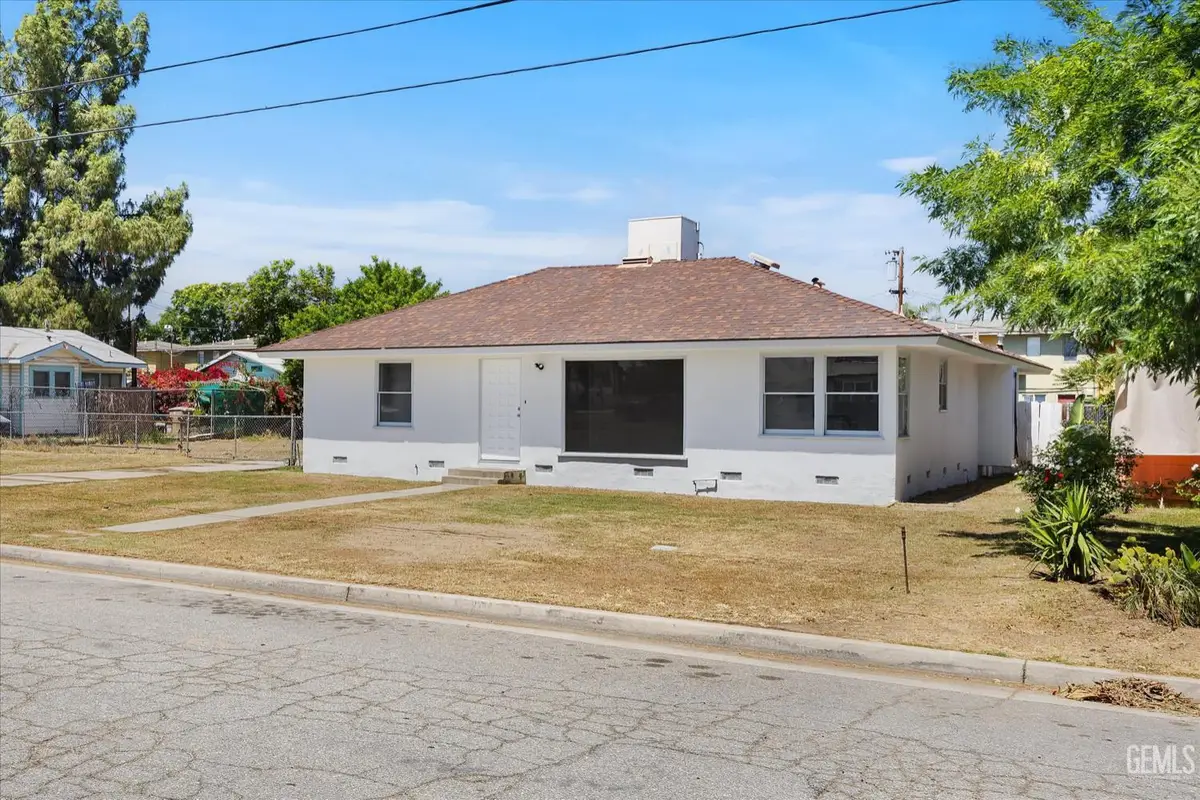 1330 2ND STREET, Bakersfield, CA 93304 - #1