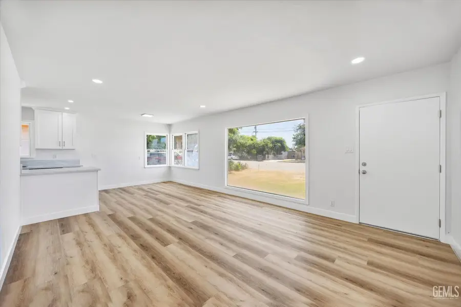 1330 2ND STREET, Bakersfield, CA 93304 - #3