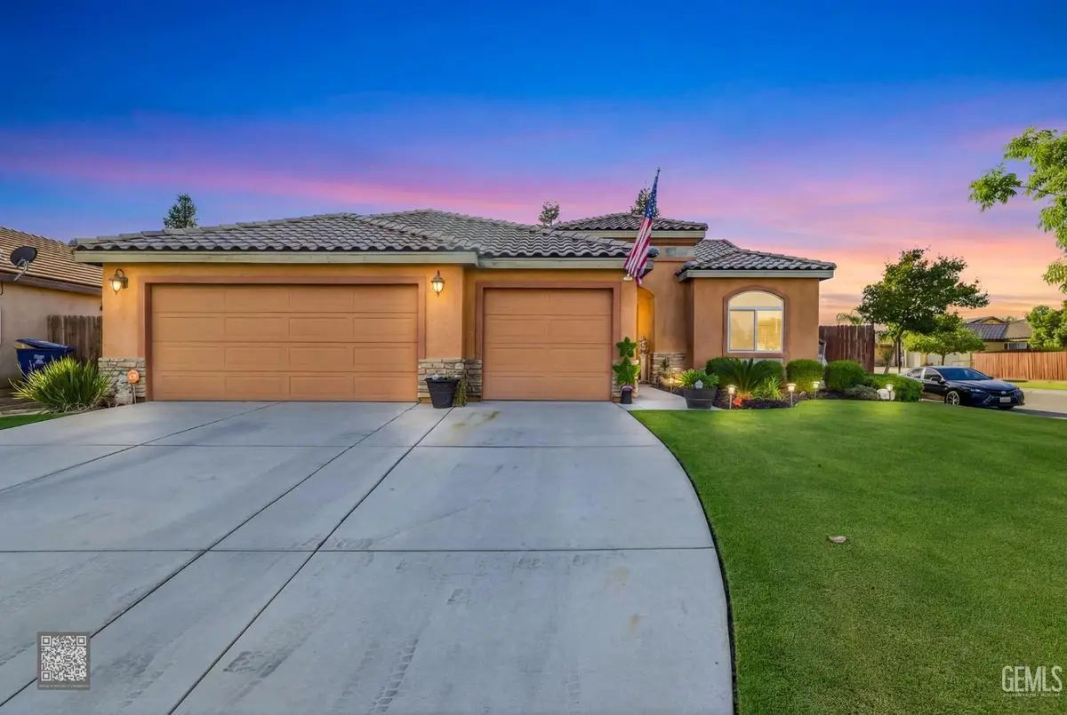 7101 PINE FLAT DRIVE, Bakersfield, CA 93311 - #1