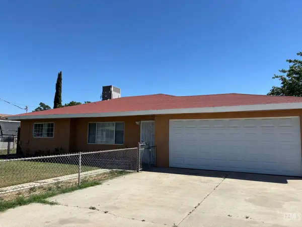 7805 DUNNSMERE AVENUE, Lamont, CA 93241