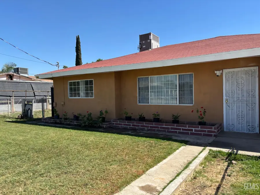 7805 DUNNSMERE AVENUE, Lamont, CA 93241 - #2