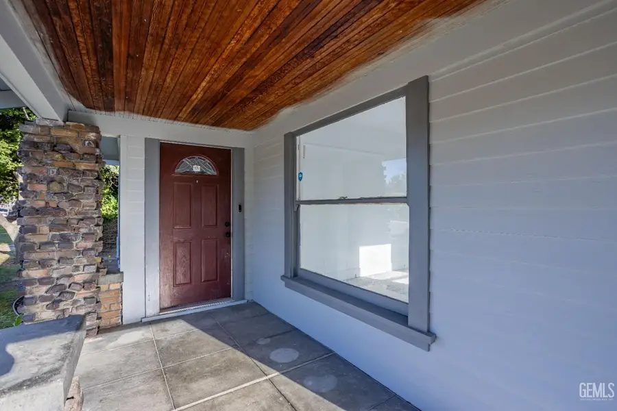 401 PACIFIC STREET, Bakersfield, CA 93305 - #3
